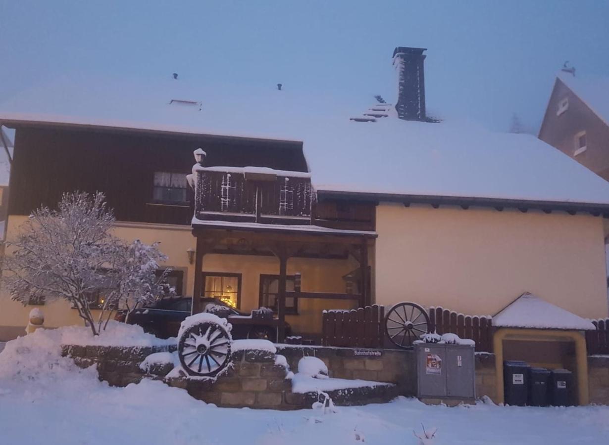 Ferienwohnung Am Schloss Lauenstein Im Erzgebirge ภายนอก รูปภาพ